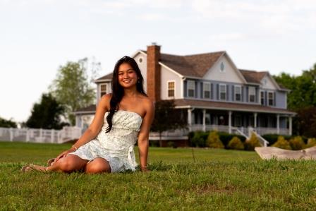 Tara Ludwig Spring Photos